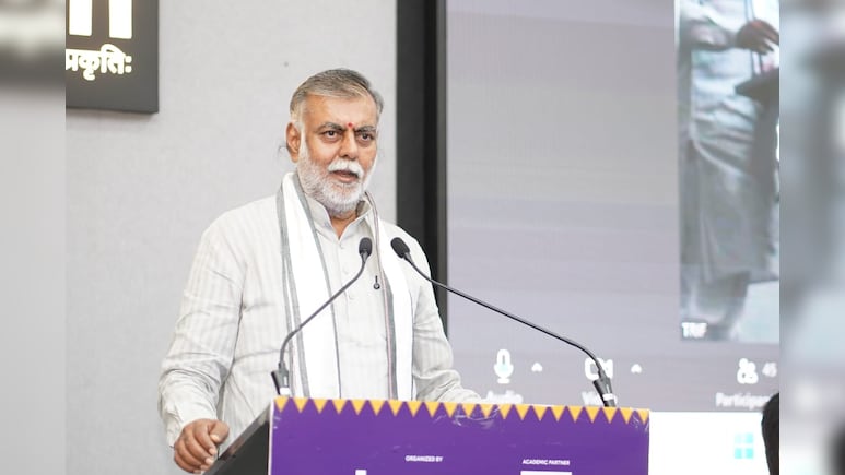 "रूरल कॉलोक्वी" में विशेष मुद्दा पर हुआ आयोजन, ग्राम पंचायत हेल्पडेस्क की प्रह्लाद पटेल ने की शुरुआत "रूरल कॉलोक्वी" में विशेष मुद्दा पर हुआ आयोजन, ग्राम पंचायत हेल्पडेस्क की प्रह्लाद पटेल ने की शुरुआत