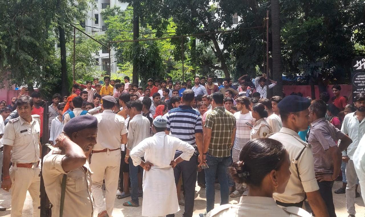 बाथरूम में कक्षा 5 की छात्रा ने लगा ली आग, पटना के गर्ल्स स्कूल में मचा बवाल