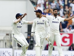 Vaseline मुळे भारतीय संघ ओव्हल कसोटी जिंकला! पाकिस्तानी क्रिकेटपटूचा खुळचट आरोप Vaseline मुळे भारतीय संघ ओव्हल कसोटी जिंकला! पाकिस्तानी क्रिकेटपटूचा खुळचट आरोप