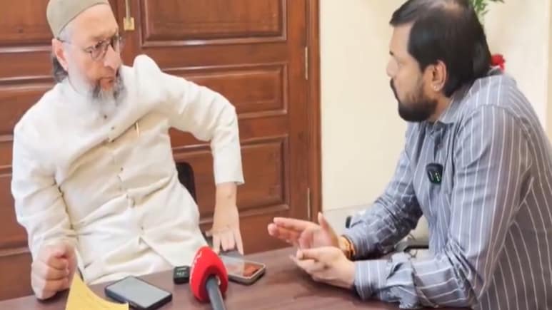 "Who Is He To Interfere In People's Lives?" A Owaisi On RSS Chief's 3-Child Push "Who Is He To Interfere In People's Lives?" A Owaisi On RSS Chief's 3-Child Push