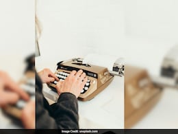 Stenographer का क्या काम होता है और इनकी सैलरी कितनी होती है? Stenographer का क्या काम होता है और इनकी सैलरी कितनी होती है?