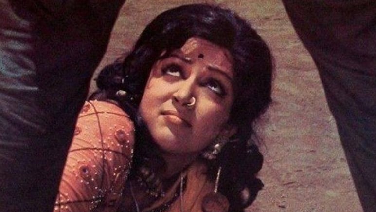 मुझे छोटा रोल क्यों दिया जा रहा है? हेमा मालिनी जब शोले में बसंती के रोल को लेकर कही थी ये बात मुझे छोटा रोल क्यों दिया जा रहा है? हेमा मालिनी जब शोले में बसंती के रोल को लेकर कही थी ये बात