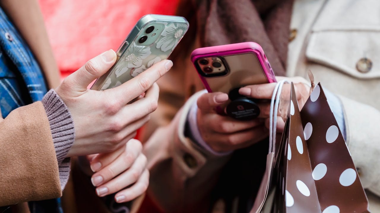 Shop shockproof cases for Samsung Galaxy S24; Photo Credit: Pexels