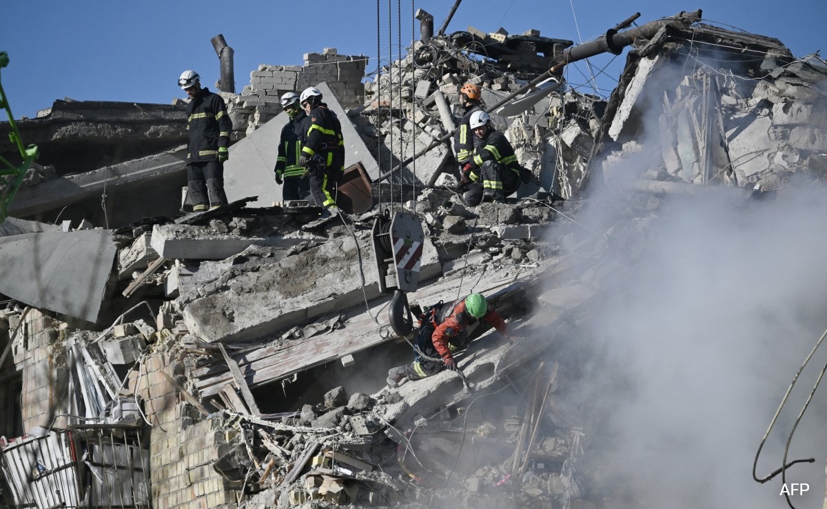 Russia Launches Long Range Strikes On Ukrainian Military Targets 