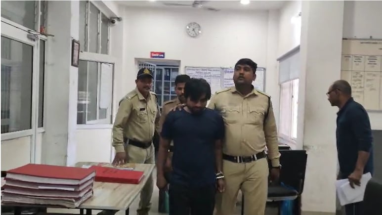 नाबालिग से दुष्कर्म के मामले में डांस टीचर गिरफ्तार, पहले छात्रा के साथ यौन शोषण, फिर वायरल किया था वीडियो
