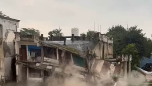 Indian Army : जय हिंद! पूरग्रस्त पठाणकोटमध्ये लष्कराच्या जवानांनी वाचवले 25 प्राण, पाहा थरारक Video