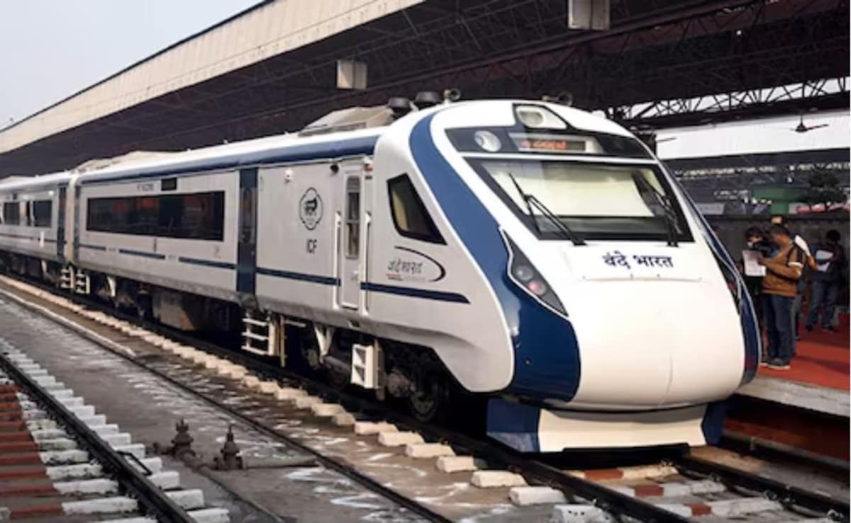 ரீல்ஸ் மோகத்தால் விபரீதம்; பீஹாரில் வந்தே பாரத் ரயில் மோதி 4 பேர் பரிதாப பலி