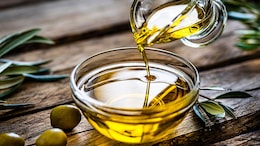 Cooking With Less Oil? Here Is How To Avoid Flat, Flavourless Food