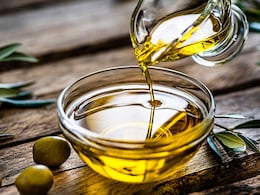 Cooking With Less Oil? Here Is How To Avoid Flat, Flavourless Food Cooking With Less Oil? Here Is How To Avoid Flat, Flavourless Food