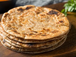 बासी खाना खाने से क्या नुकसान होता है? संभल जाएं, पिछली रात का खाना पड़ सकता है महंगा बासी खाना खाने से क्या नुकसान होता है? संभल जाएं, पिछली रात का खाना पड़ सकता है महंगा