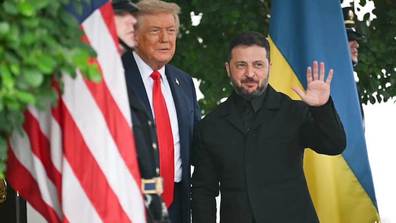 Trump 'Very Dissatisfied' With EU Countries Buying Russian Oil: Zelensky
