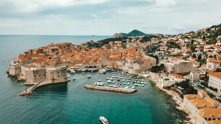 Croatia Is Offering A Digital Nomad Visa Under Rs 10,000 To Work And Live There For A Year