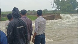 Rajasthan: सूरवाल बांध में पलटी लोगों से भरी नाव, 10 में से 8 बचाए गए... दो को बचाने की कोशिश जारी