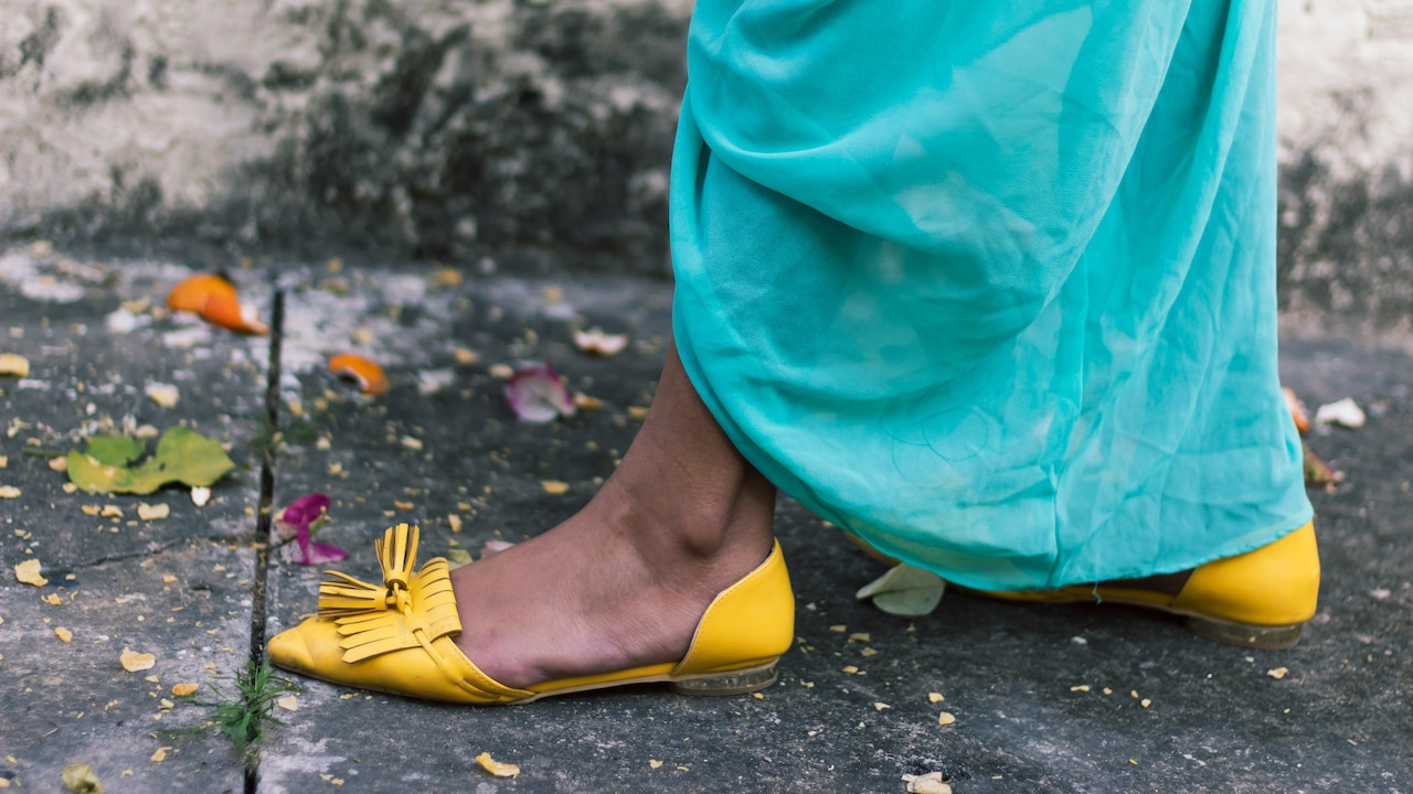 Want to know, how to Choose Sandals For Wide Feet? Here, the answer 