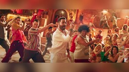 एनटीआर ने 'वॉर 2' के 'जनाबे आली' गाने के टीजर में बेजोड़ मूव्स से जीता दिल