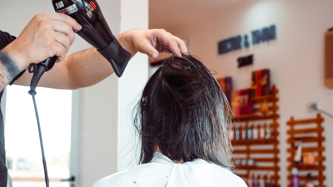 Get a Hair Dryer From Amazon That Will Not Damage Your Hair