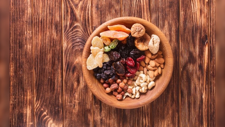 ज्यादा दिन रखने पर Dry Fruits से आने लगती है महक? न्यूट्रिशनिस्ट ने बताया आसान नुस्खा, जल्दी नहीं सड़ेंगे काजू-बादाम