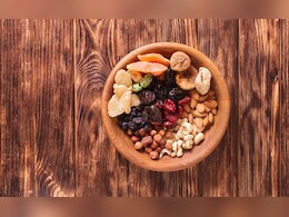 ज्यादा दिन रखने पर Dry Fruits से आने लगती है महक? न्यूट्रिशनिस्ट ने बताया आसान नुस्खा, जल्दी नहीं सड़ेंगे काजू-बादाम ज्यादा दिन रखने पर Dry Fruits से आने लगती है महक? न्यूट्रिशनिस्ट ने बताया आसान नुस्खा, जल्दी नहीं सड़ेंगे काजू-बादाम
