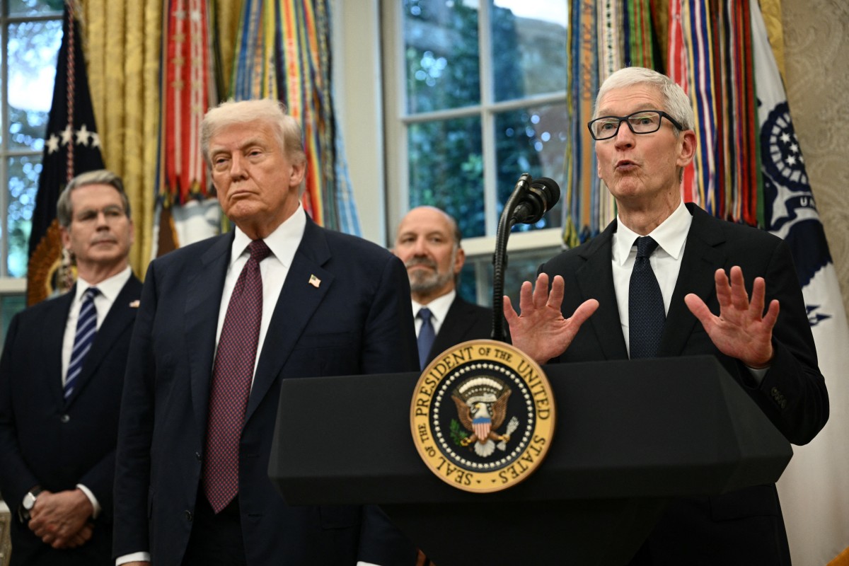 Trump Announces Apple Investing Another $100 Billion In US Manufacturing