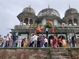 फतेहपुर मकबरा मामले के 4 अहम किरदार, किसने चिंगारी को हवा दी, कैसे भड़का बवाल फतेहपुर मकबरा मामले के 4 अहम किरदार, किसने चिंगारी को हवा दी, कैसे भड़का बवाल