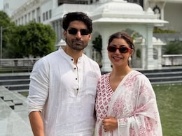 प्रेमानंद महाराज जी ने भगवान राम की दिलाई गुरमीत चौधरी को याद, मथुरा में देबिना संग मिला आशीर्वाद प्रेमानंद महाराज जी ने भगवान राम की दिलाई गुरमीत चौधरी को याद, मथुरा में देबिना संग मिला आशीर्वाद