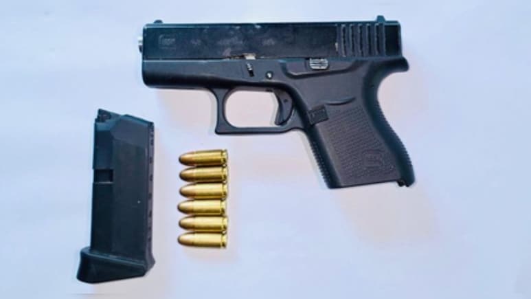 लॉरेंस बिश्नोई गैंग के दो मोस्ट वांटेड गिरफ्तार, 1 ग्लॉक 9MM पिस्टल बरामद लॉरेंस बिश्नोई गैंग के दो मोस्ट वांटेड गिरफ्तार, 1 ग्लॉक 9MM पिस्टल बरामद