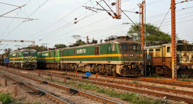 Railways Received 1,00,280 Water Shortage Complaints In 2022-23: Report