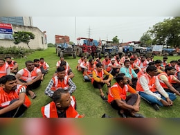 ग्रेटर नोएडा में सफाई व्यवस्था होगी और मजबूत, 10 नई क्यूआरटी टीमें तैनात ग्रेटर नोएडा में सफाई व्यवस्था होगी और मजबूत, 10 नई क्यूआरटी टीमें तैनात