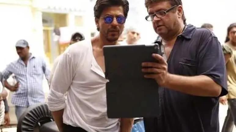 <i>Raees</i> Director Rahul Dholakia Says His Mother Was In ICU During The Shoot Of SRK Film <i>Raees</i> Director Rahul Dholakia Says His Mother Was In ICU During The Shoot Of SRK Film