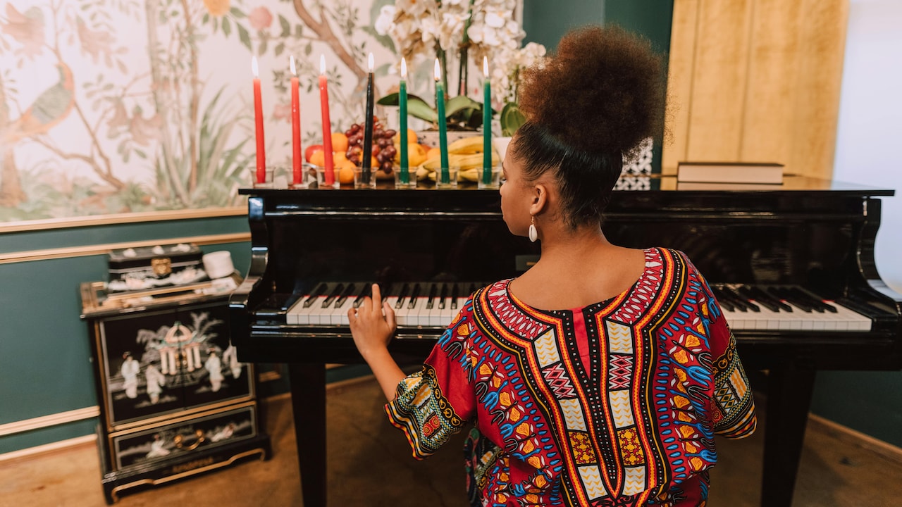 How To Style A Kaftan And Still Look Chic, Not Sleepy