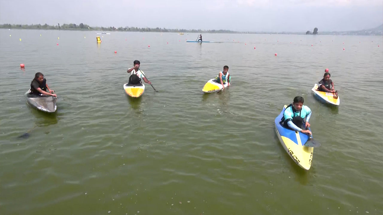 Video : Srinagar's Dal Lake Hosts First Ever 'khelo India' Water Sports Festival