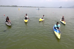 Srinagar's Dal Lake Hosts First Ever 'khelo India' Water Sports Festival Srinagar's Dal Lake Hosts First Ever 'khelo India' Water Sports Festival
