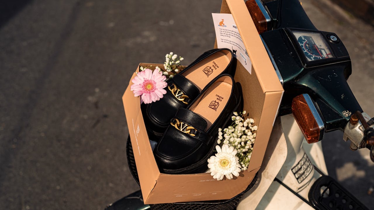 Amazon Serve Sale Shoetopia And YOHO Deals 40% Off