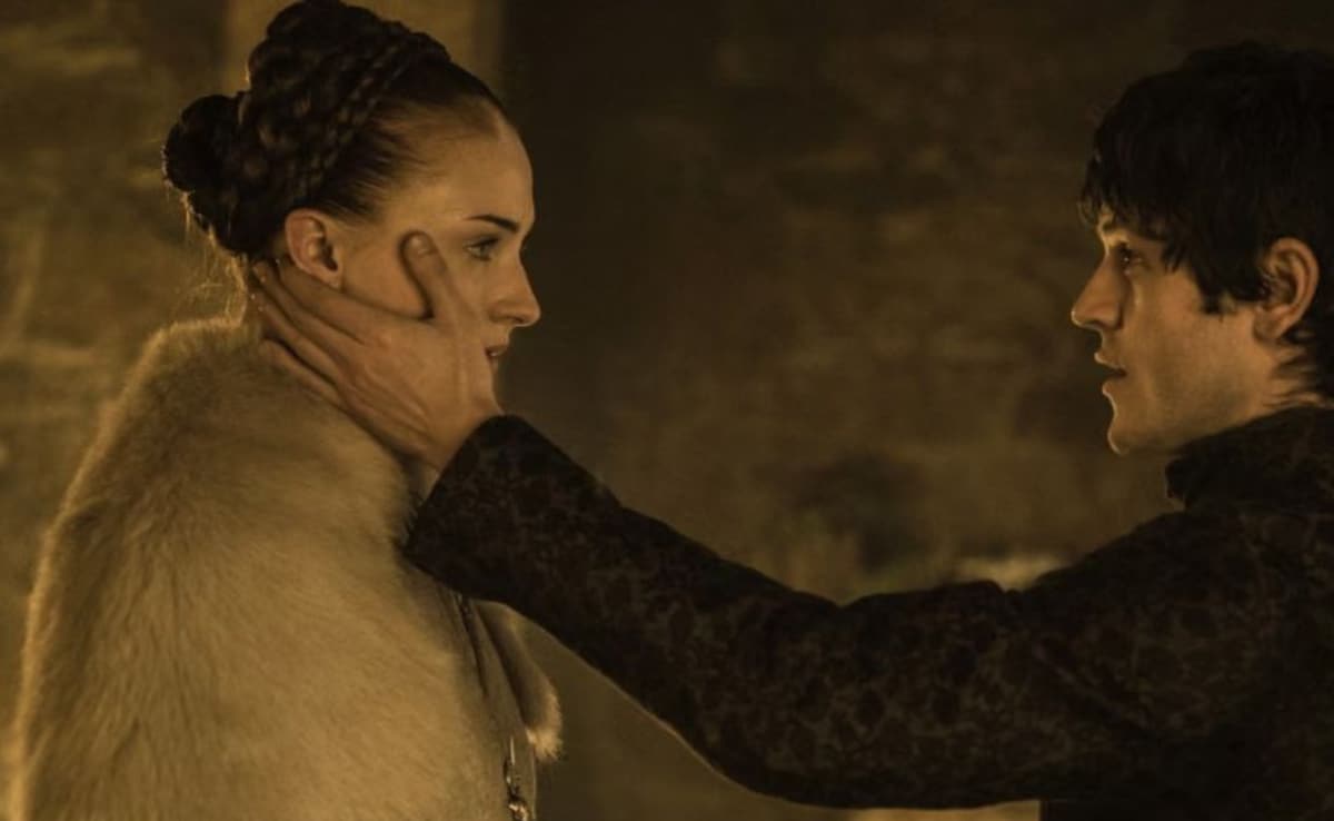 Sophie Turner Defends Sansa Stark's Graphic Rape Scene In Game Of Thrones: "Can Be Triggering, But..."