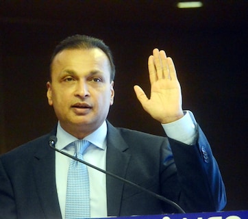 Anil Ambani अनिल अंबानी आणि कुप्रसिद्ध जेफरी एपस्टीनचे चॅट लीक; स्वीडिश मुलीच्या ऑफरवर उद्योगपतीची प्रतिक्रिया