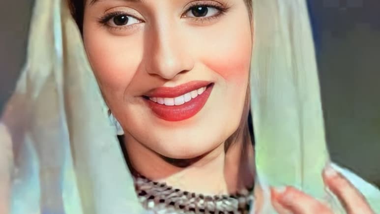 किशोर कुमार की दूसरी वाइफ मधुबाला की 10 तस्वीरें, चौथी देख कहेंगे- दुनिया में इनसे हसीन कोई नहीं