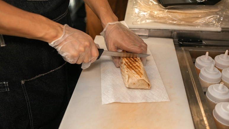 US Woman 'Traumatised' After Finding Human Fingertip In Chicken Wrap Order US Woman 'Traumatised' After Finding Human Fingertip In Chicken Wrap Order
