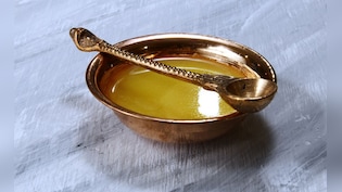 आयुर्वेद में घी को क्यों कहा जाता है अमृत, जानिए इसका सेवन करने के फायदे और सही तरीका