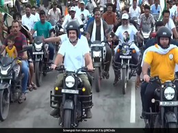 Rahul Gandhi, Tejashwi Yadav Ride Bikes During 'Voter Adhikar Yatra' In Bihar Rahul Gandhi, Tejashwi Yadav Ride Bikes During 'Voter Adhikar Yatra' In Bihar