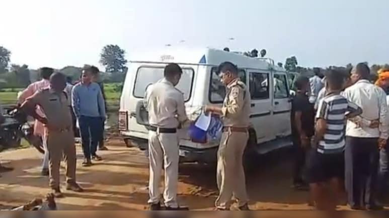सुनी रह गई भाई की कलाई... मध्यप्रदेश में प्रशासन की लापरवाही से रक्षाबंधन पर भाई ने गवाई जान सुनी रह गई भाई की कलाई... मध्यप्रदेश में प्रशासन की लापरवाही से रक्षाबंधन पर भाई ने गवाई जान
