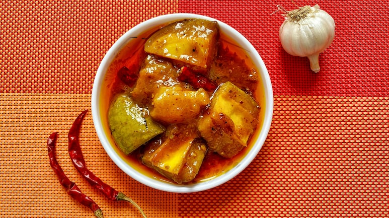 Grocery Deals Under 500: Schezwan Chutney से लेकर Achar तक, इस ग्रोसरी डील्स में सब कुछ मिलेगा कम प्राइस में