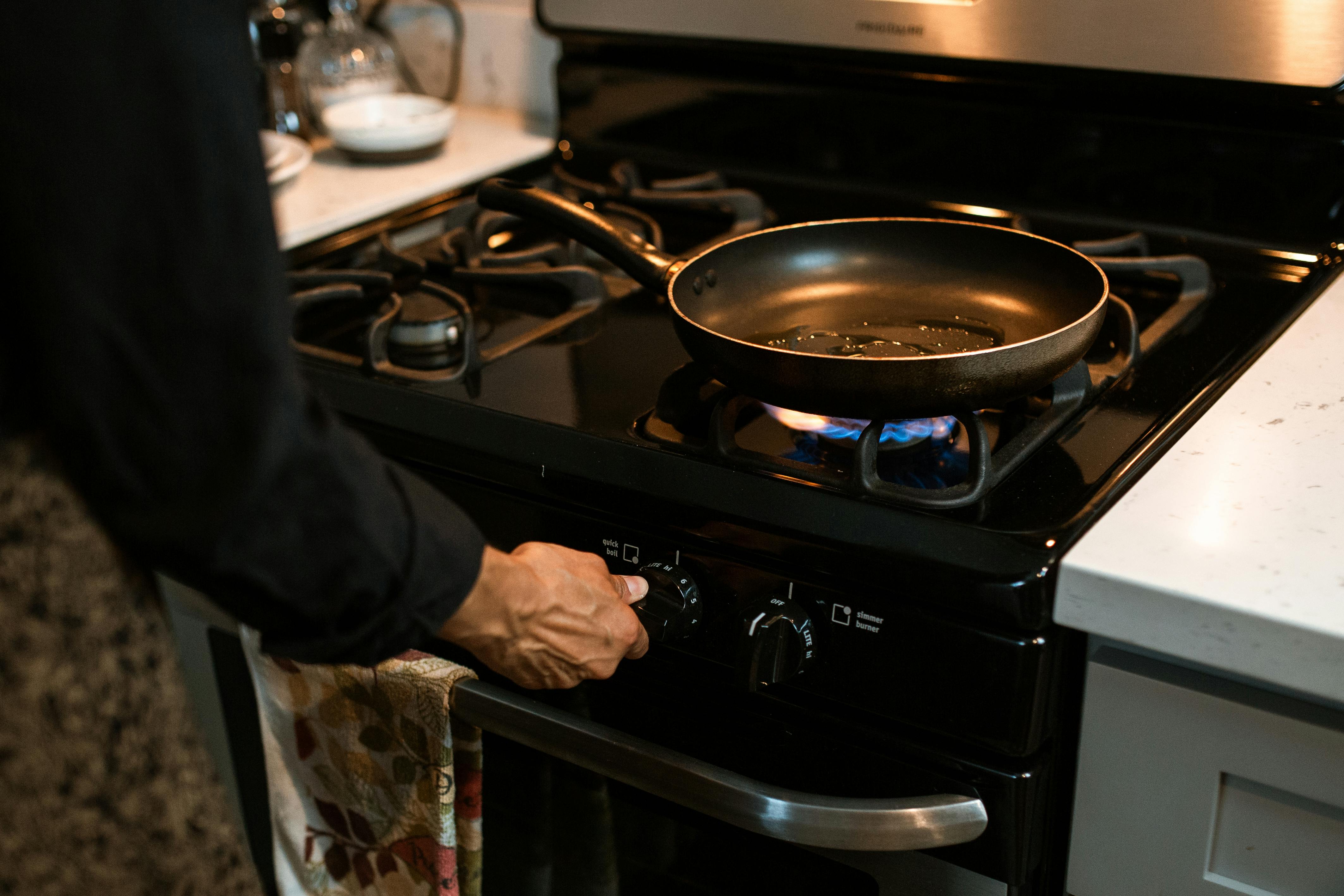 Flipkart Freedom Sale 2025: Budget में दें अपने Kitchen को Modern Look, 1500 रुपये से भी कम में खरीदें ये Gas