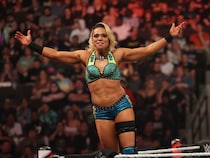 "Mentally, Physically Exhausted": WWE Star Zoey Stark Provides Long-Awaited Update After Horror Injury