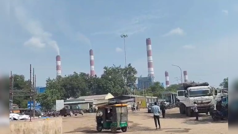 बिलासपुर के NTPC प्लांट में बड़ा हादसा, मजदूरों पर गिरा भारी-भरकम स्लैब; 1 मजदूर की मौत और 4 घायल बिलासपुर के NTPC प्लांट में बड़ा हादसा, मजदूरों पर गिरा भारी-भरकम स्लैब; 1 मजदूर की मौत और 4 घायल