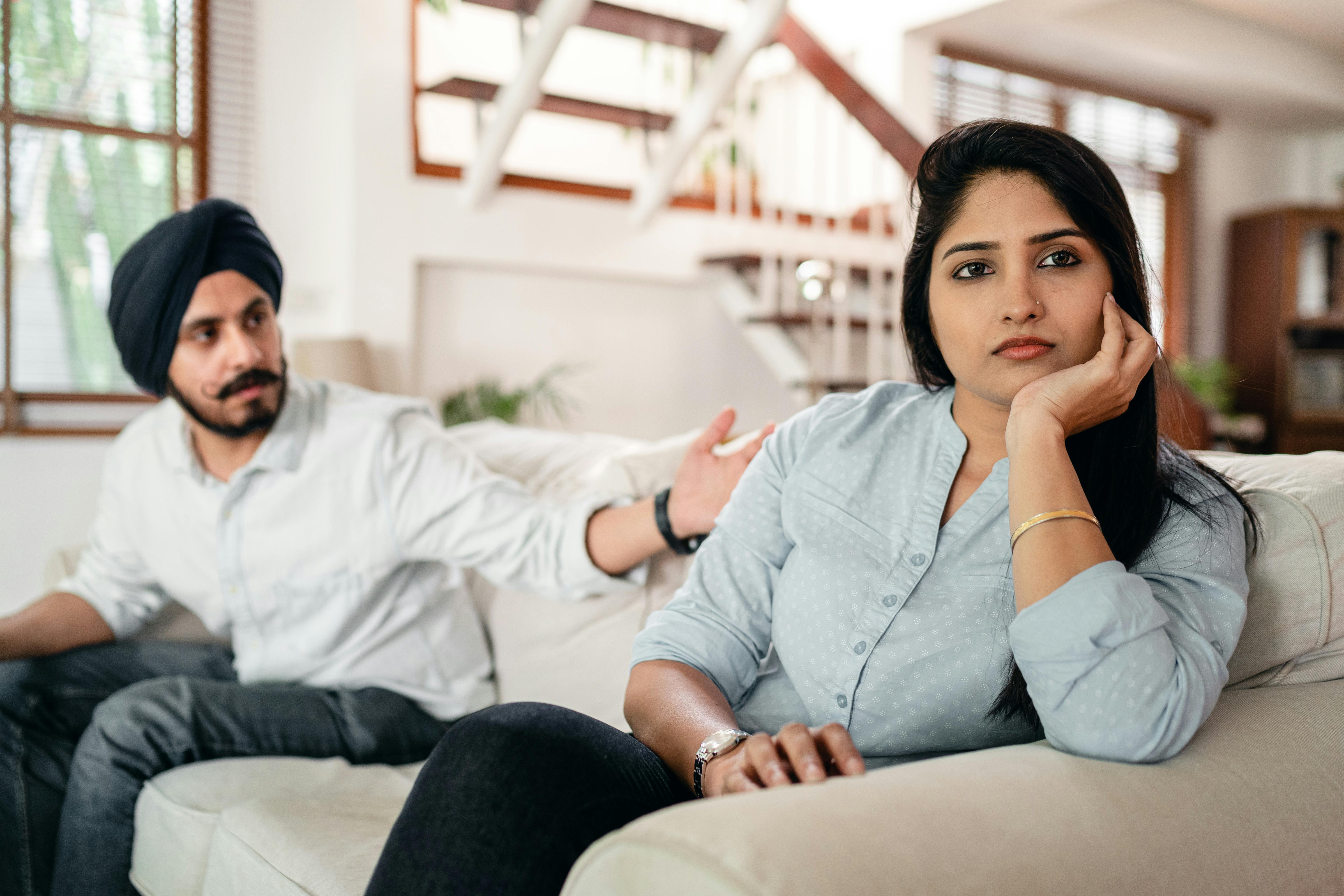 इन 5 आदतों की वजह से आपको पसंद नहीं करते लोग, Relationship Expert ने बताया आज ही कर लें सुधार