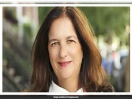 Luxury Real Estate Agent In US Accused Of Biting 7-Year-Old Girl Over Free T-Shirt Luxury Real Estate Agent In US Accused Of Biting 7-Year-Old Girl Over Free T-Shirt