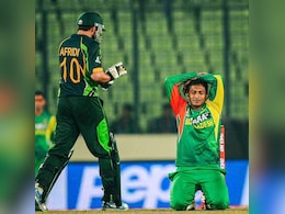 Fastest Centuries In Asia Cup:  सबसे तेज सेंचुरी जड़ने वाले पांच बल्लेबाज, टॉप 5 में एक भारतीय भी शामिल Fastest Centuries In Asia Cup:  सबसे तेज सेंचुरी जड़ने वाले पांच बल्लेबाज, टॉप 5 में एक भारतीय भी शामिल