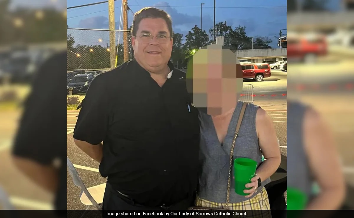 Alabama Priest Accused of Affair, Hush Money to Stripper