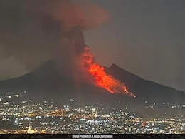 Italy Shuts Down Mount Vesuvius To Tourists As Wildfire Rages Italy Shuts Down Mount Vesuvius To Tourists As Wildfire Rages