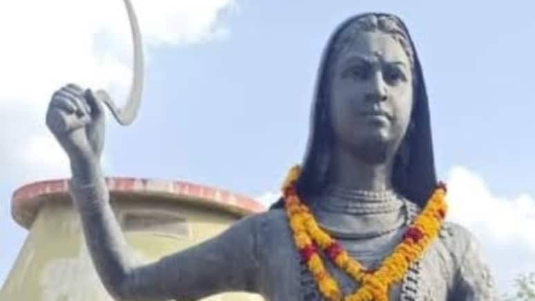 Kalibai Bhil: 13 साल की उम्र में गुरु की रक्षा करते हुए शहीद हुईं थीं कालीबाई, सरकार ने सिलेबस से हटाया पाठ 